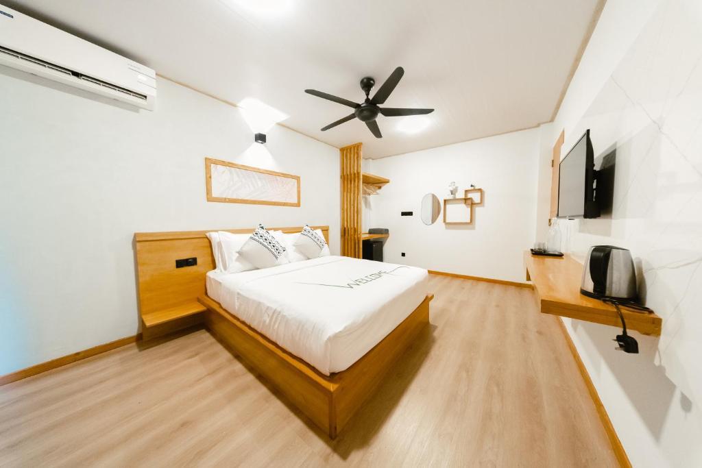 Island Serenity. Фото 1