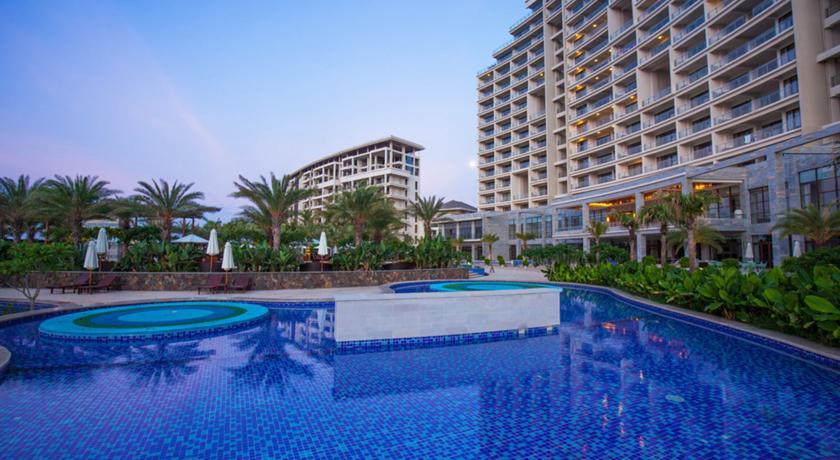 Aloha Oceanfront Suite Resort. Фото 1
