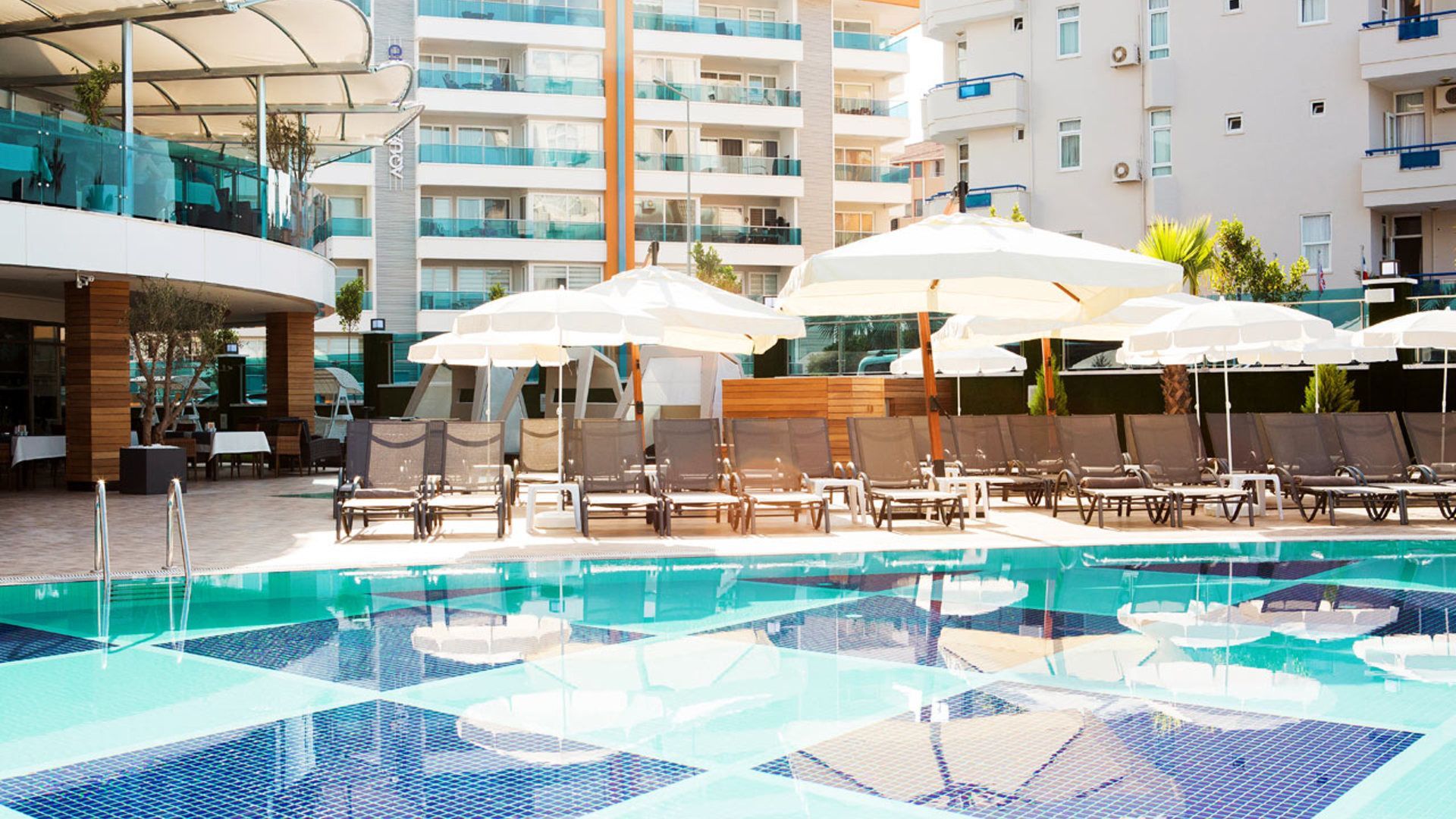 Sunprime C-Lounge — Adult Only 5*