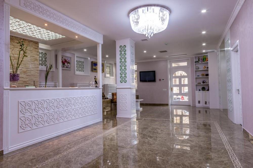 Premier Old Gates Hotel. Фото 3