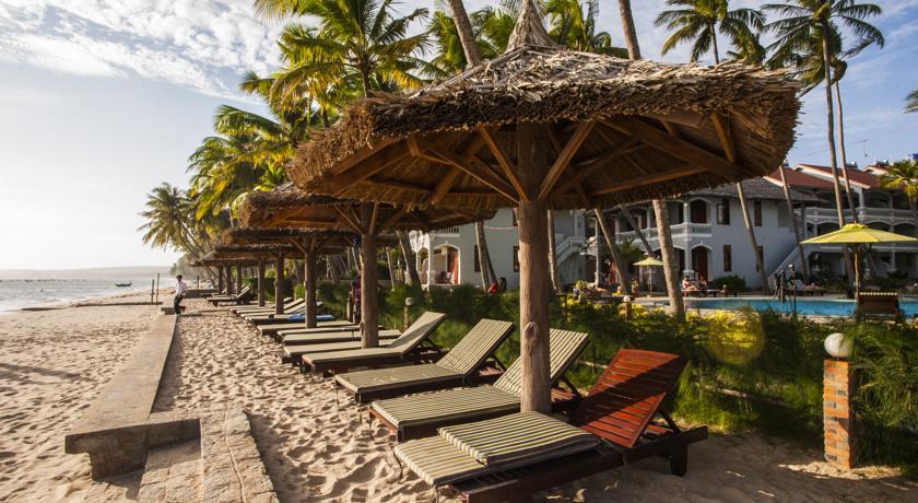 Little Paris Resort. Фото 4