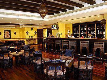 Mercure Grand Hotel Seef / All Suites. Фото 4