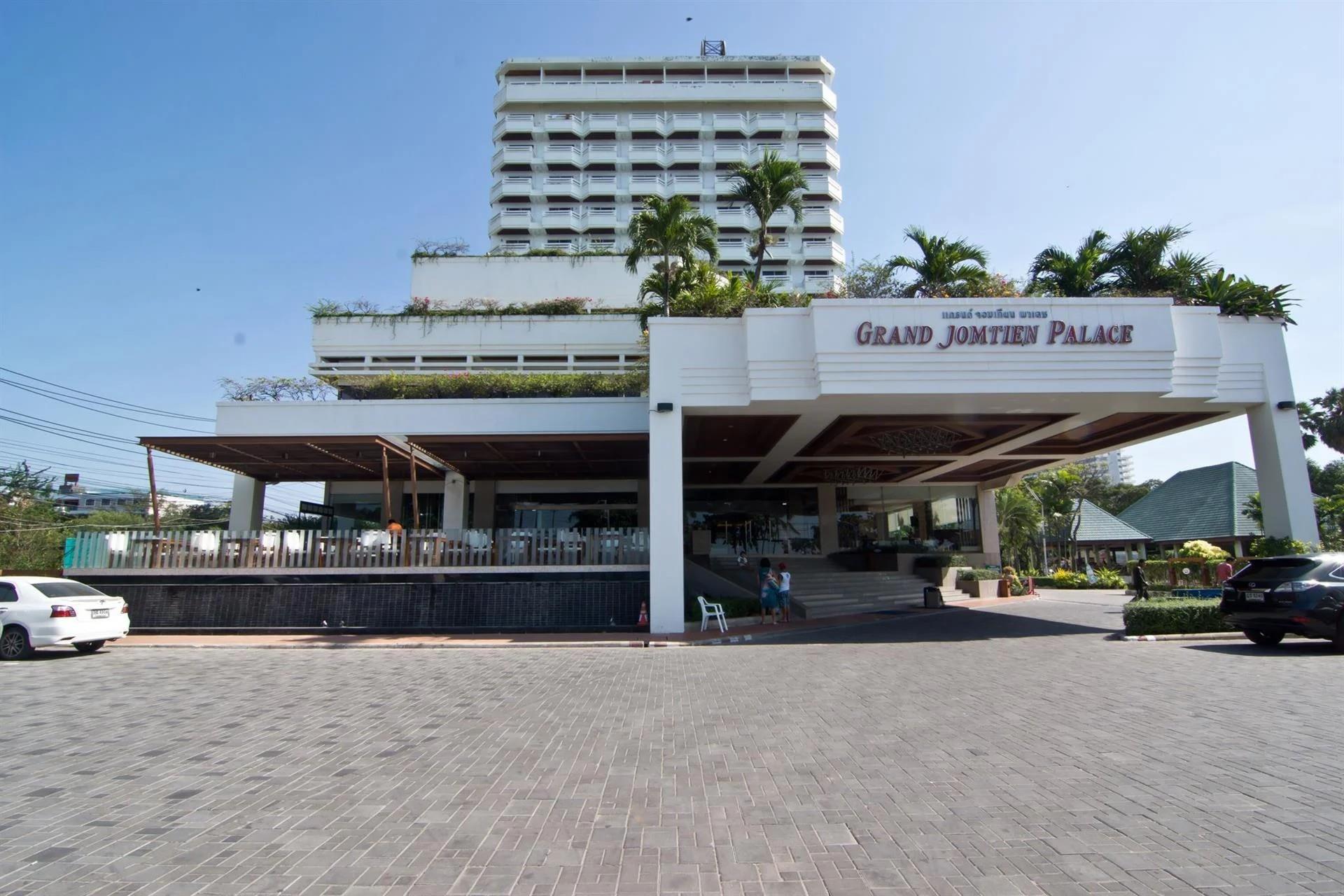 Grand Jomtien Palace. Фото 4