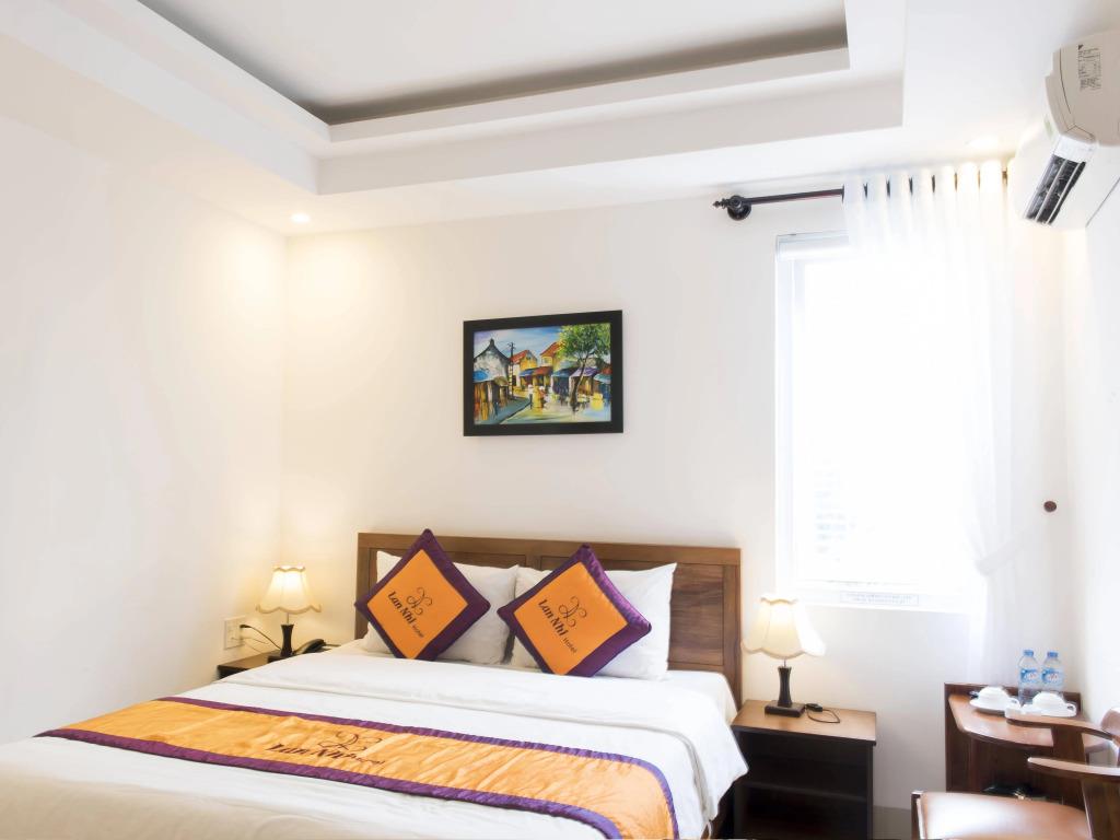 ELC Beach Hotel. Фото 3