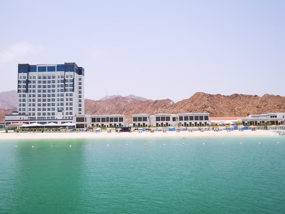 Mirage Bab Al Bahr Beach Resort. Фото 1