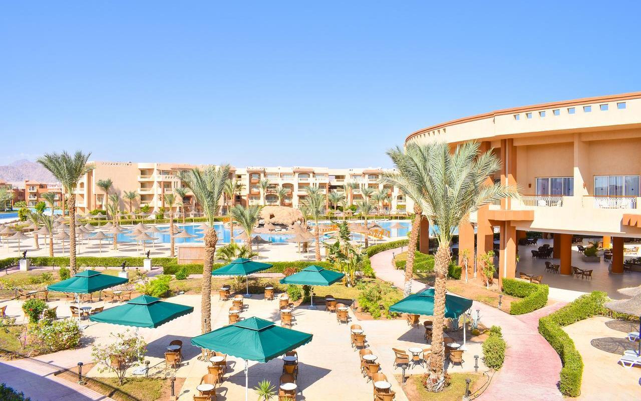 Parrotel Lagoon Resort. Фото 1