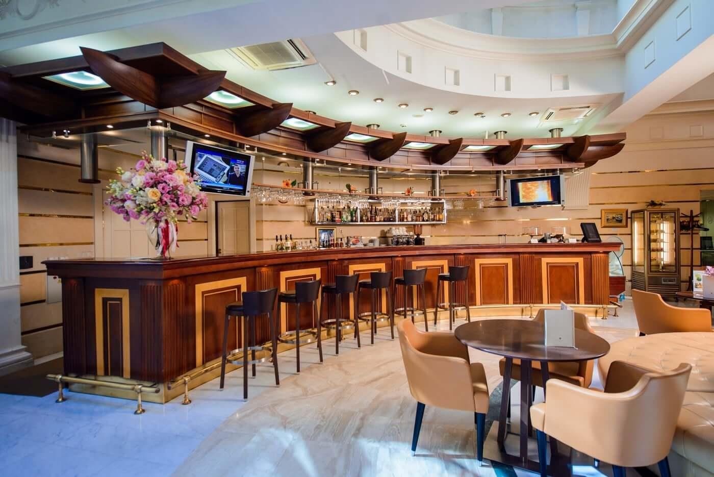 Ambassador. Фото 4