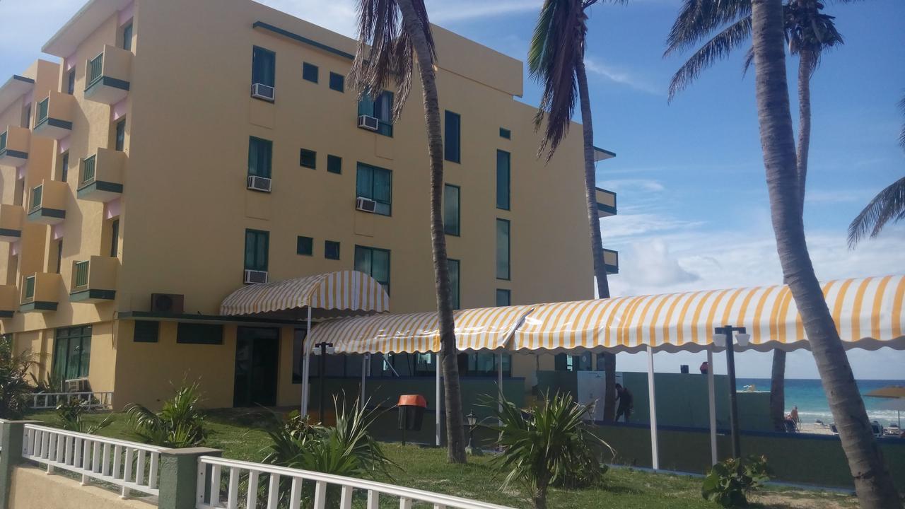 Los Delfines. Фото 1