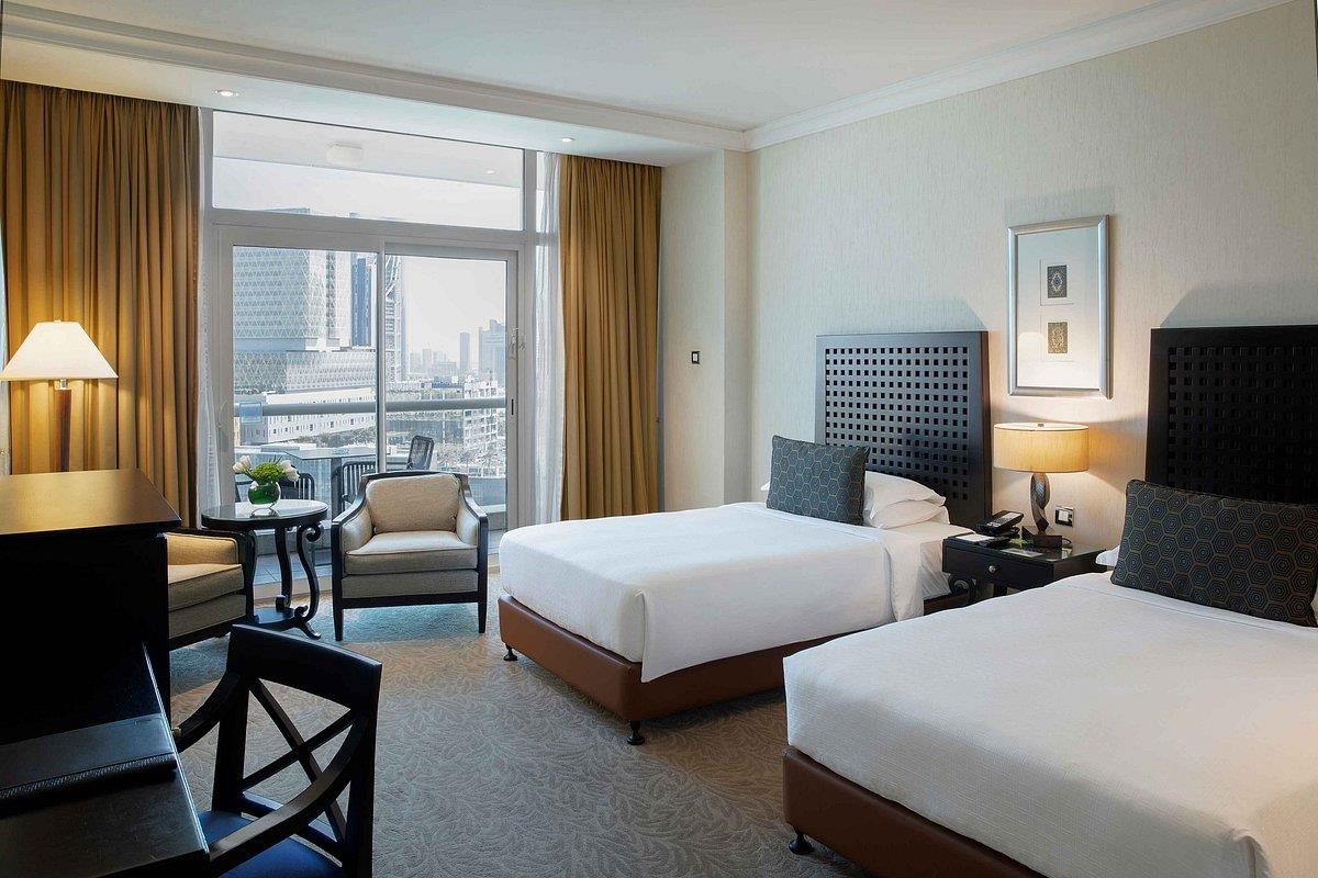 Beach Rotana. Фото 4