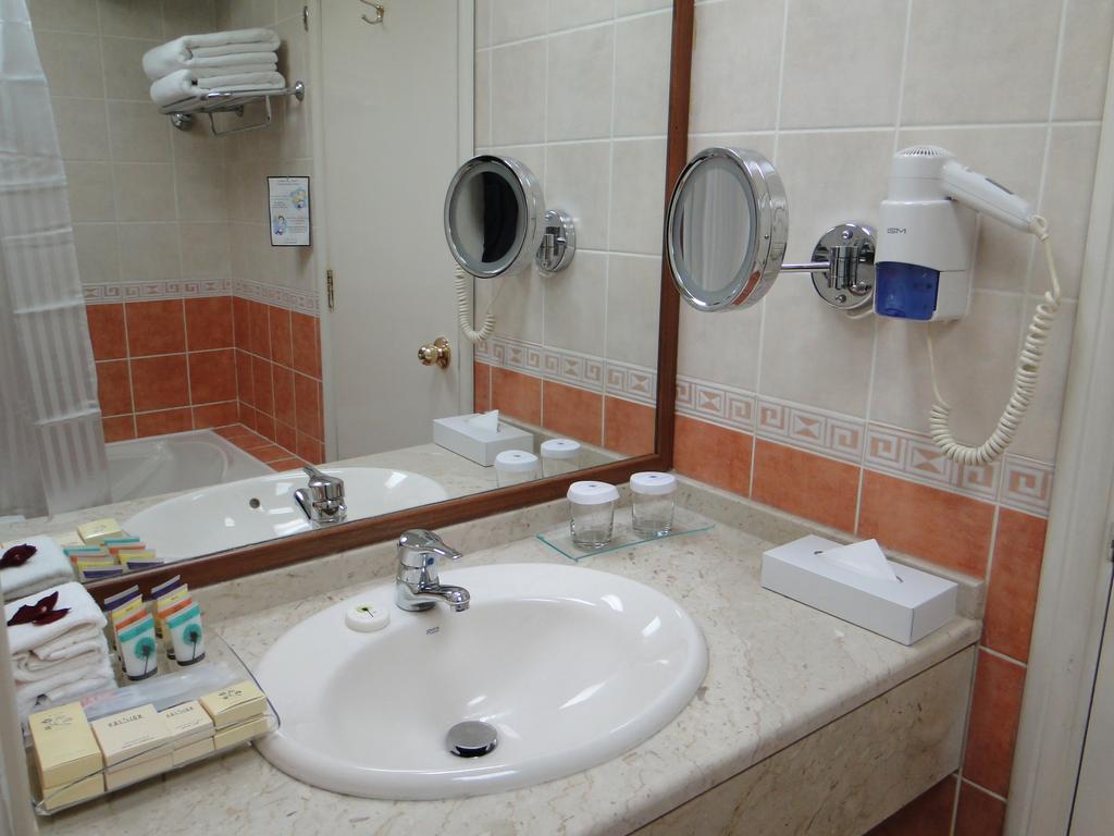 Al Diar Mina Hotel. Фото 2