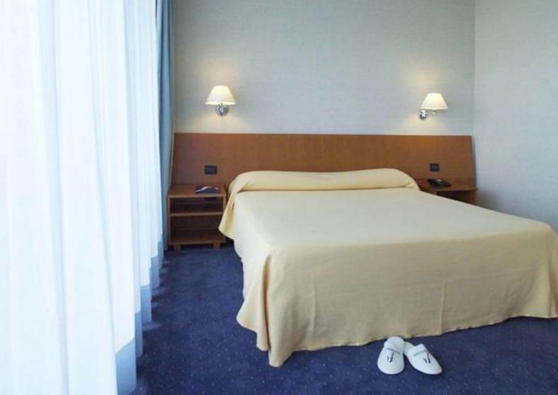 Palace Hotel Vasto. Фото 2