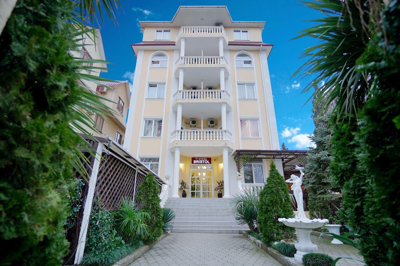 Ellison Бристоль. Фото 1