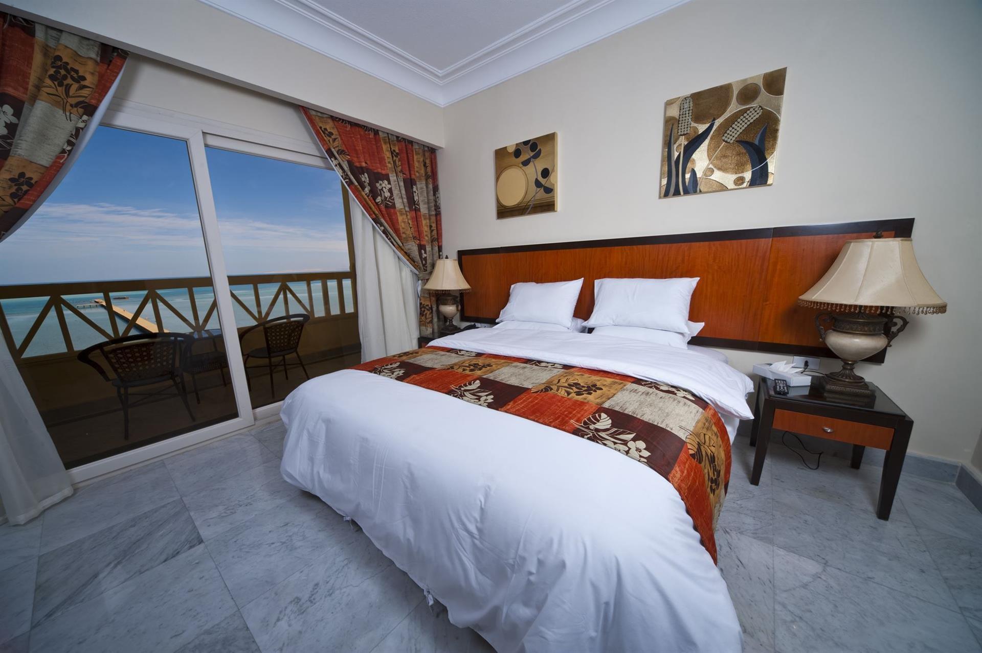 AMC Royal Hotel & Spa. Фото 4