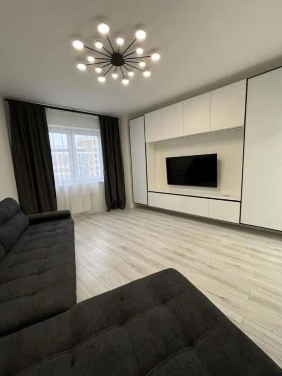 Black Apartment on Warriors Internationalist Street 12. Фото 3