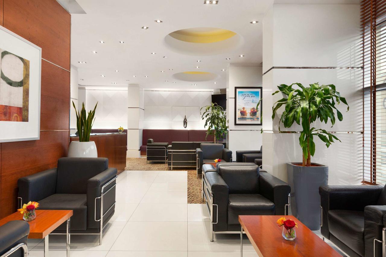 Golden Sands Hotel & Residences. Фото 3