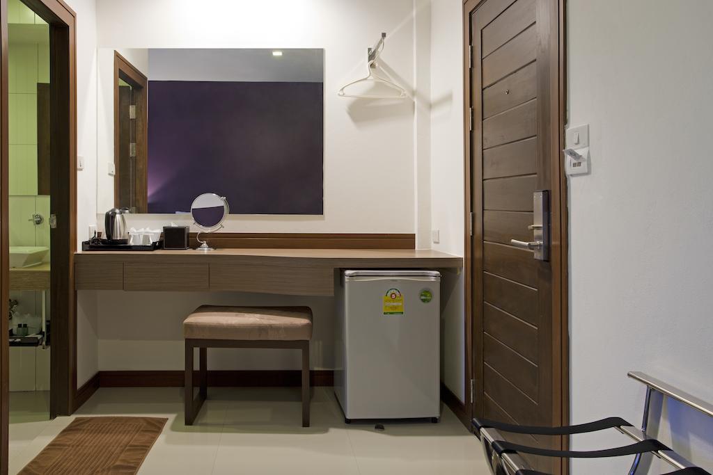 Wiz Hotel. Фото 2