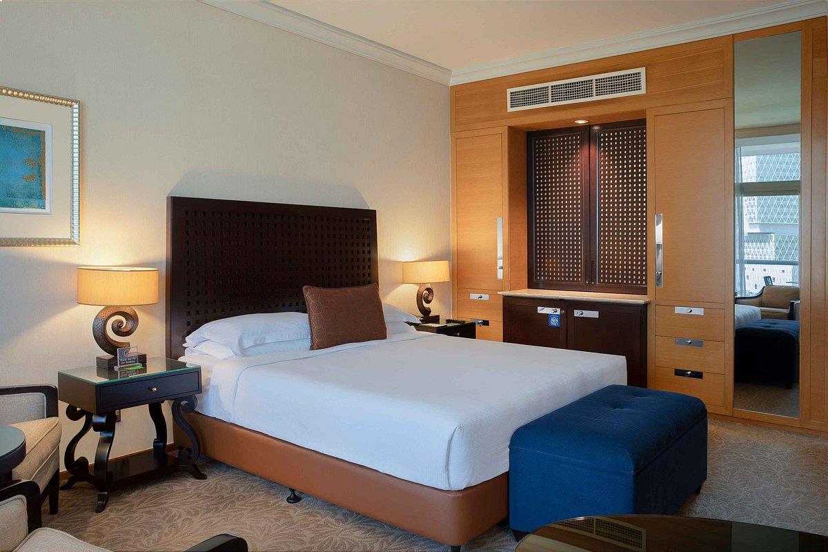 Beach Rotana. Фото 3