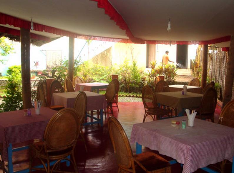 Golden Sands Beach Resort. Фото 4