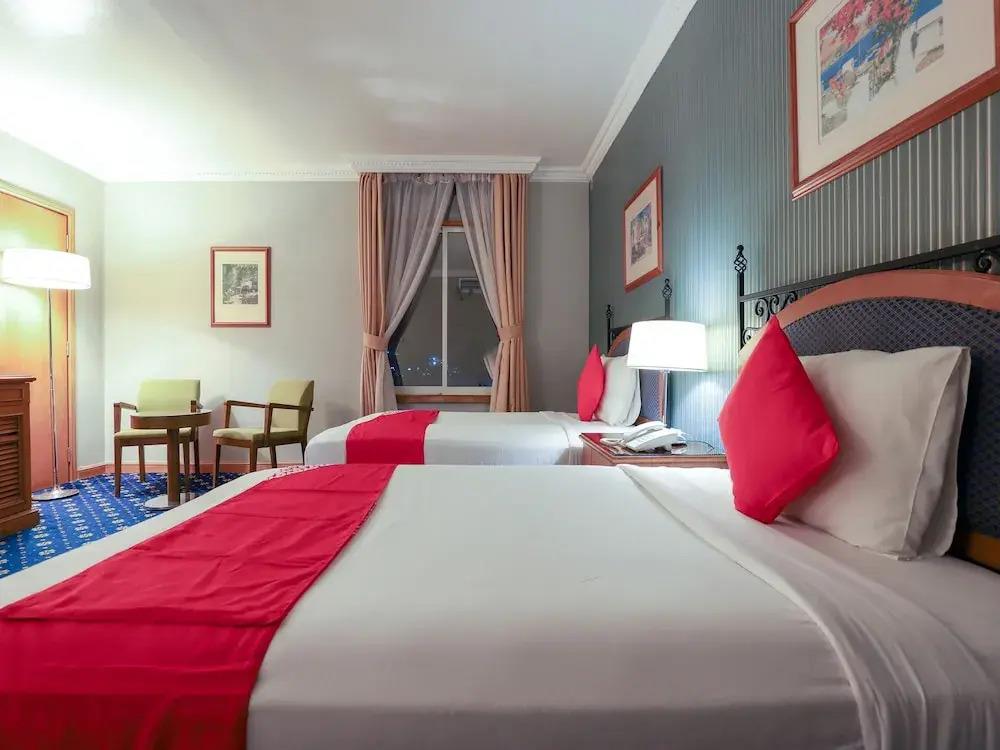City Plaza Hotel by OYO Rooms. Фото 4