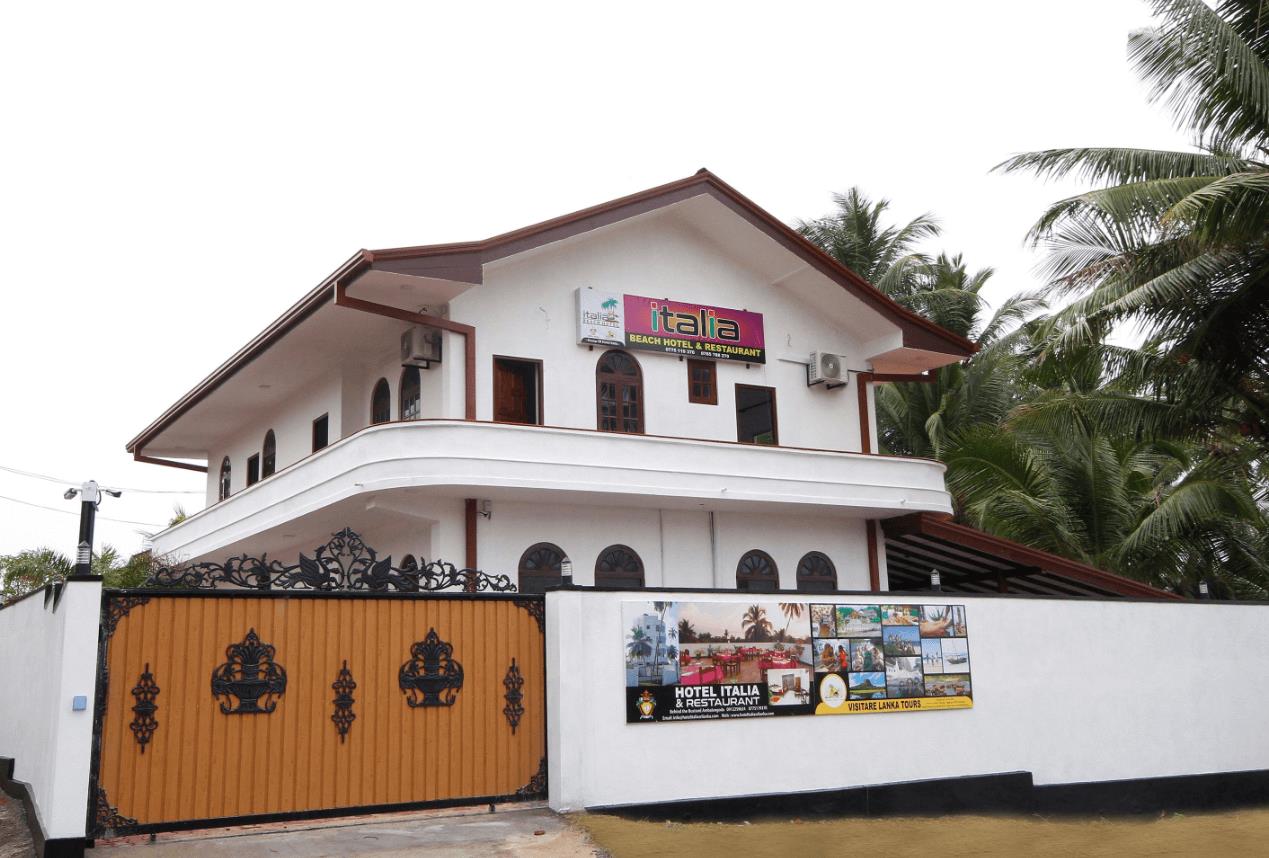 Italia Beach Hotel. Фото 1