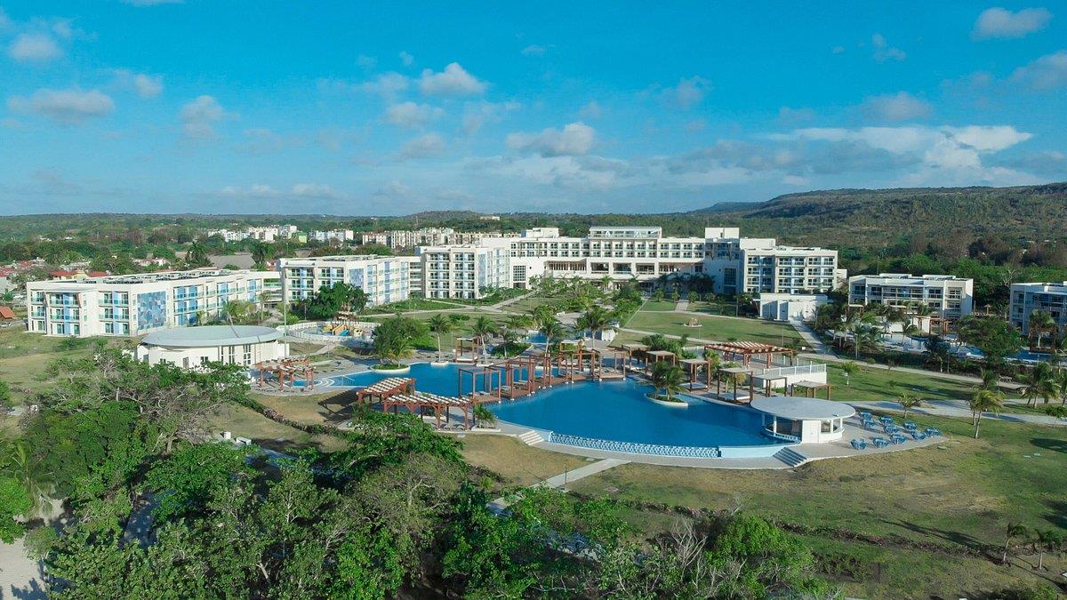 Gran Muthu Almirante Beach. Фото 1
