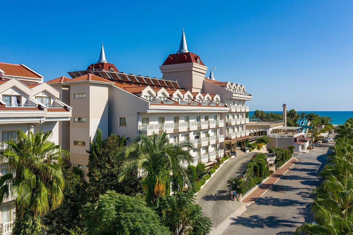 Aydinbey Famous Resort. Фото 1