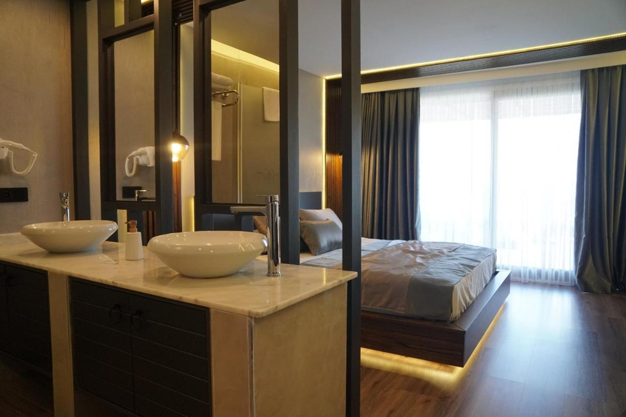 Adora Calma Beach Hotel. Фото 2