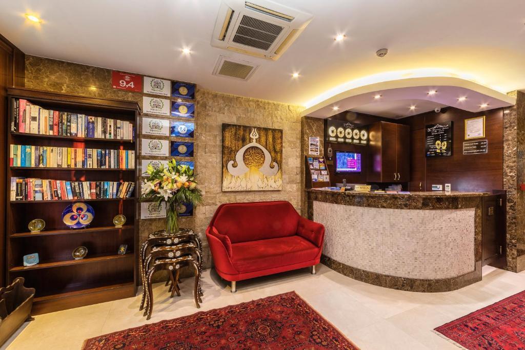 The Magnaura Palace. Фото 4