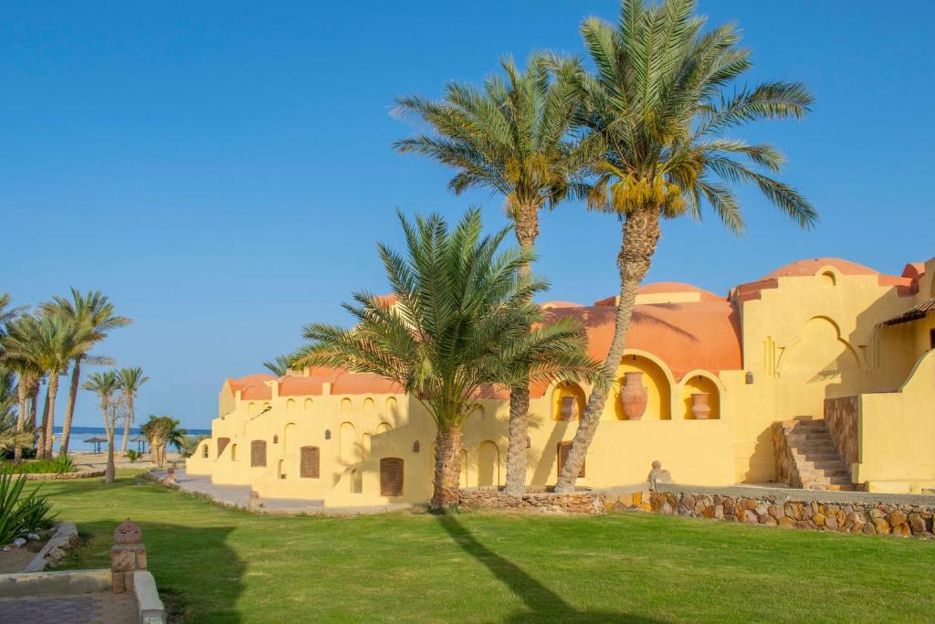 Protels Crystal Beach Resort. Фото 2