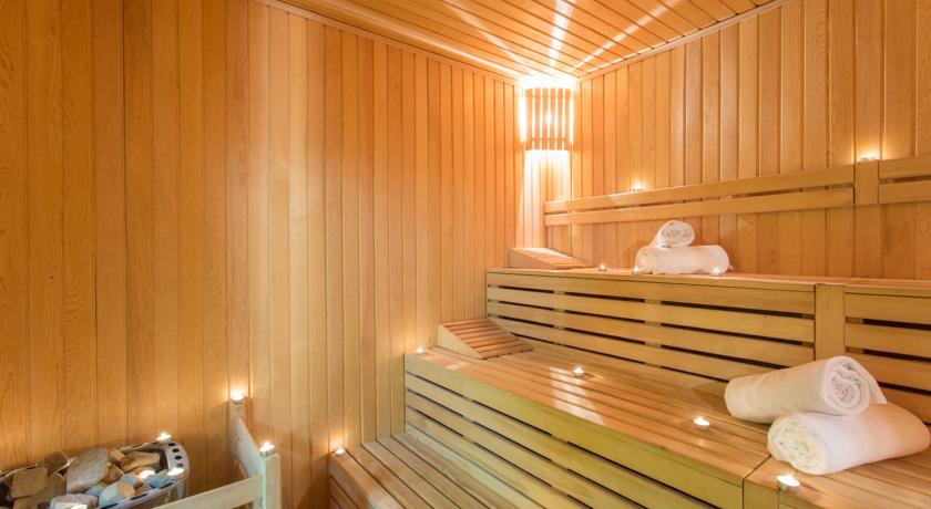 Falcon Hotel. Фото 3