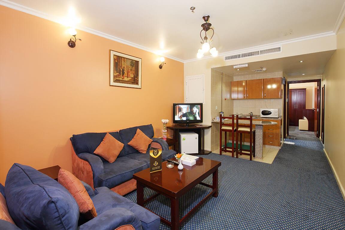 Al Bustan Tower Hotel Suites. Фото 2