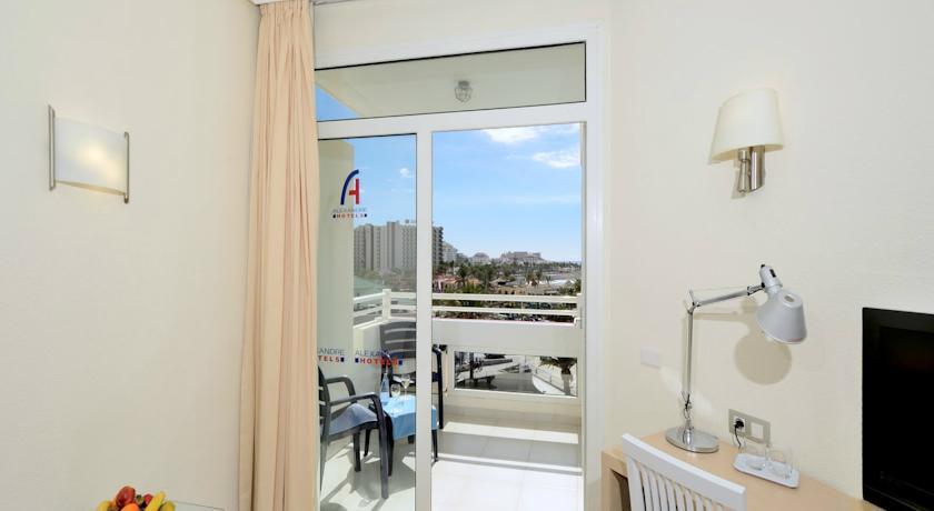 Alexandre Hotel Troya. Фото 3