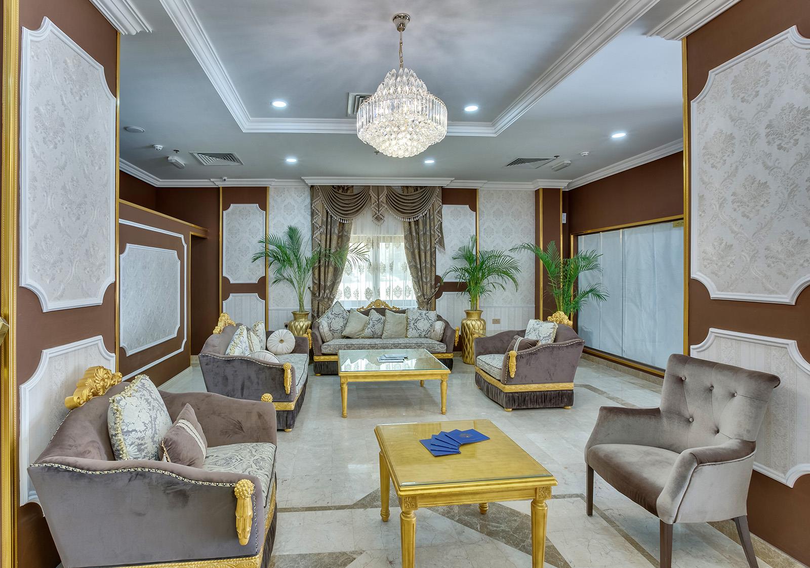 Royal Hotel. Фото 3
