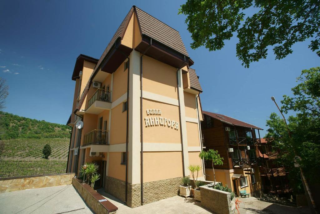Вилла Аннигора. Фото 1