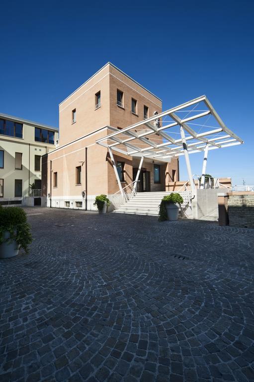 SeePort Hotel. Фото 1