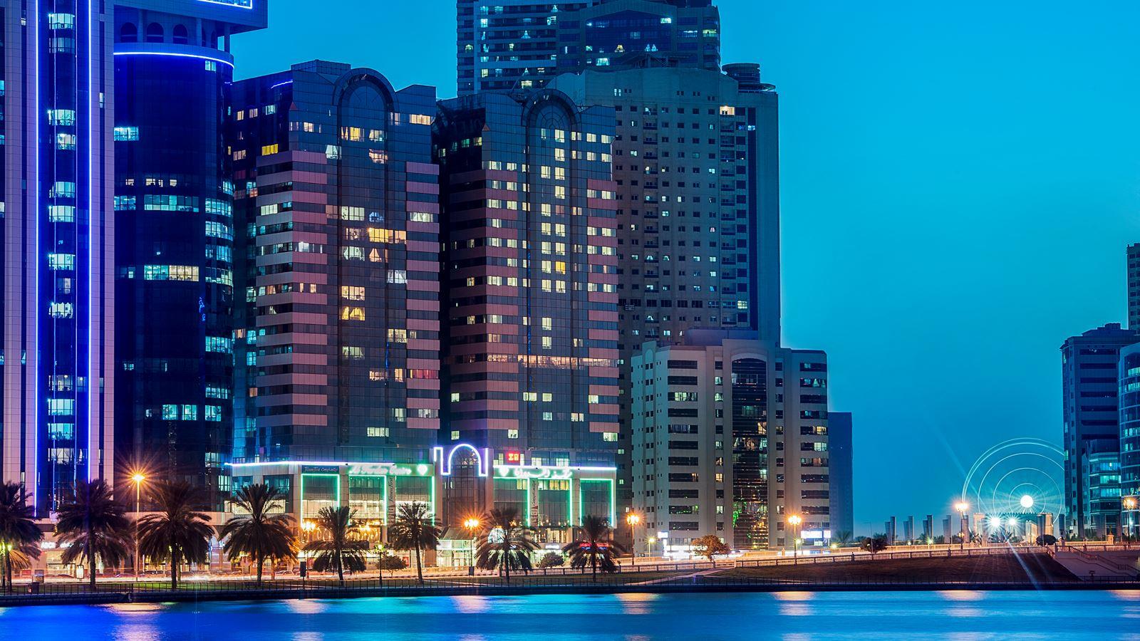 The Golden Tulip Sharjah Hotel Apartments. Фото 1