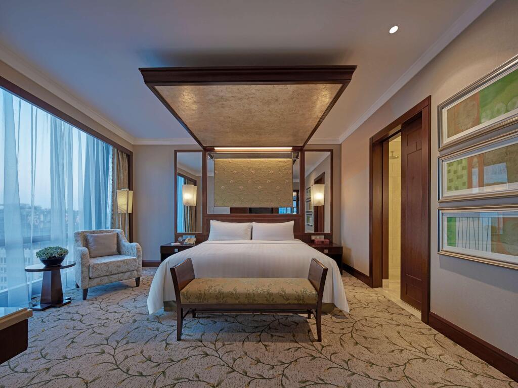 Futian Shangri-La Hotel Shenzhen. Фото 4