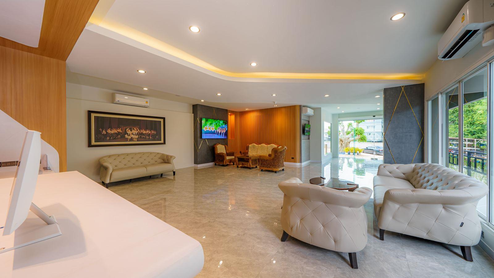 LHC Hotel & Resort. Фото 3