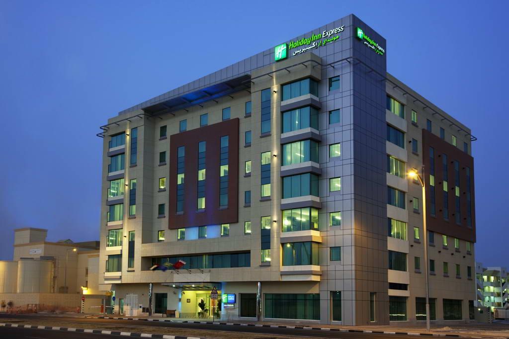 Holiday Inn Express Dubai Jumeirah. Фото 1
