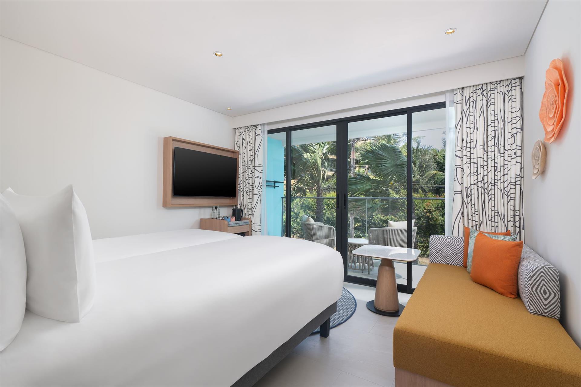 Ibis Styles Phuket Bangtao. Фото 2