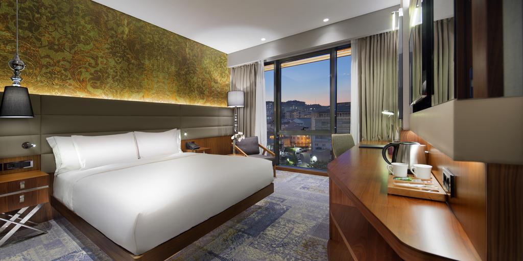 DoubleTree by Hilton Hotel Istanbul - Piyalepasa. Фото 3