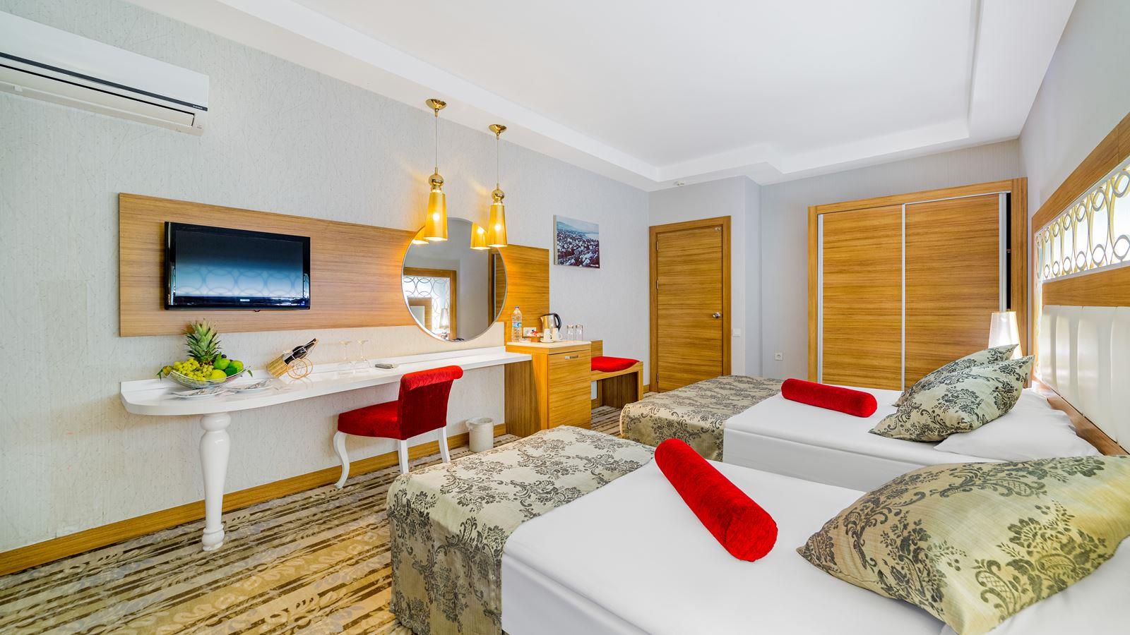 Justiniano Deluxe Resort Hotel. Фото 3