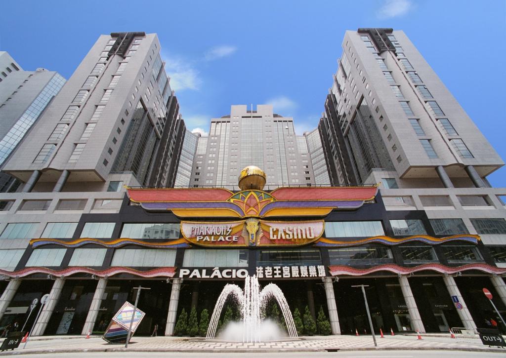 The Landmark. Фото 1