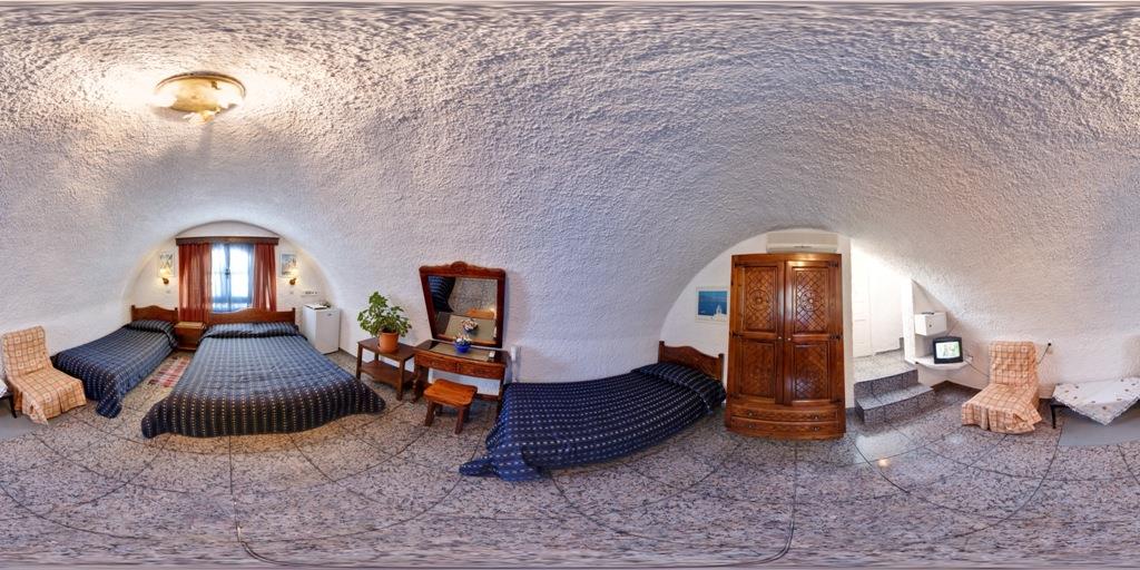 Porto Perissa. Фото 2