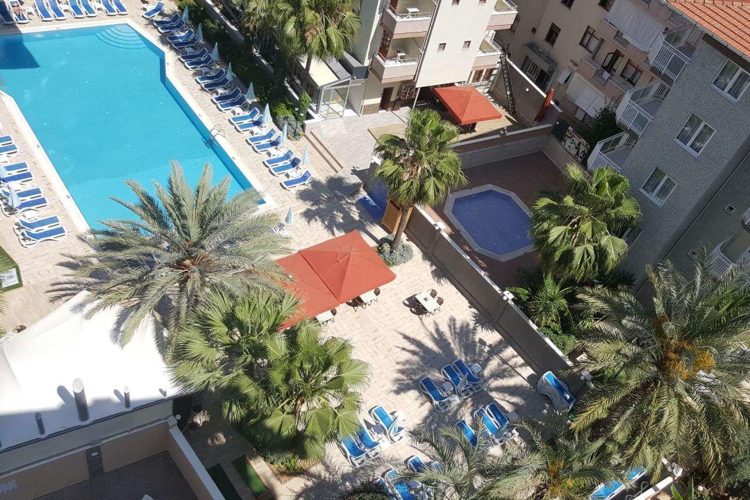 Carmen Suite Hotel. Фото 4