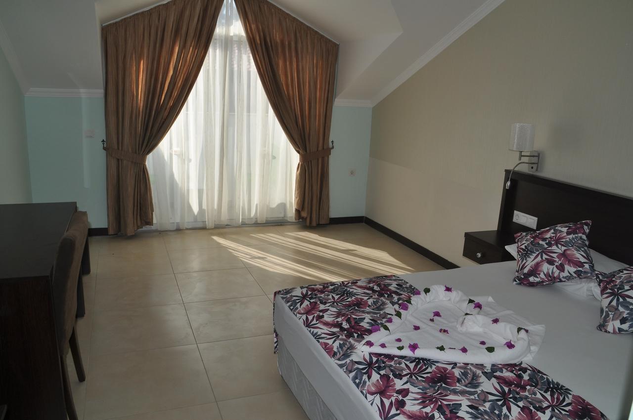 Sunshine Holiday Resort. Фото 2