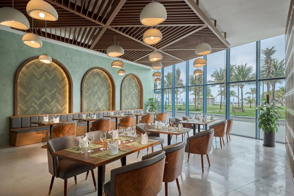 Lugano Hotel & Resort Cam Ranh. Фото 3