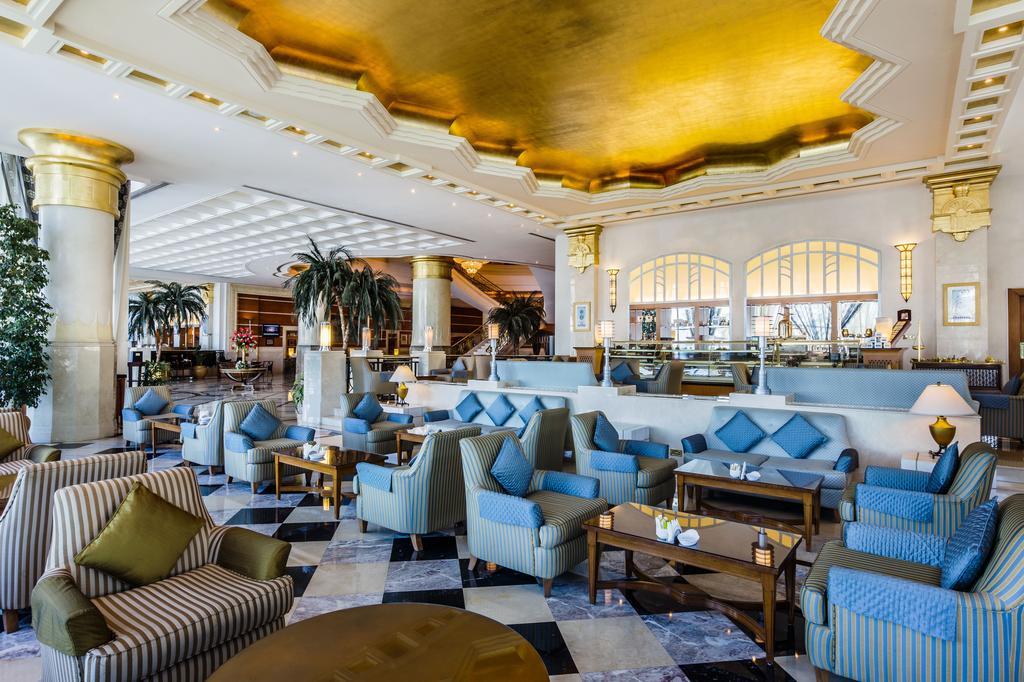 Corniche Hotel Sharjah. Фото 2