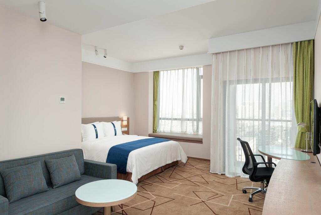 Holiday Inn Express Chengdu West Gate by IHG. Фото 2