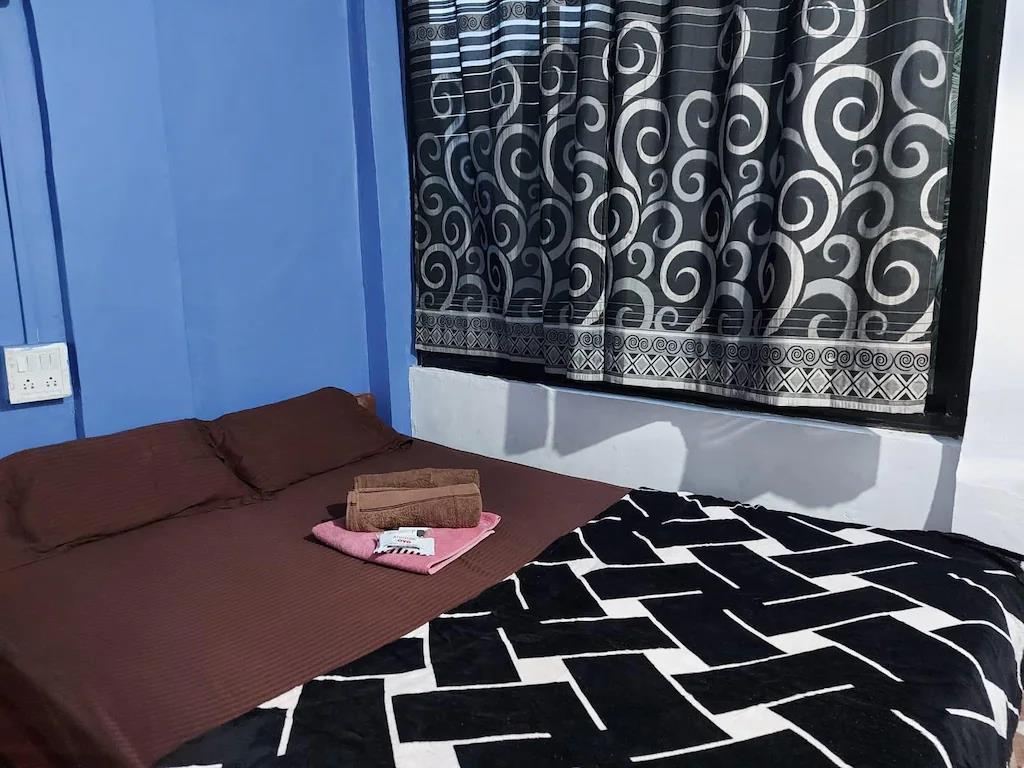 Red Rock Beach Hotel. Фото 2